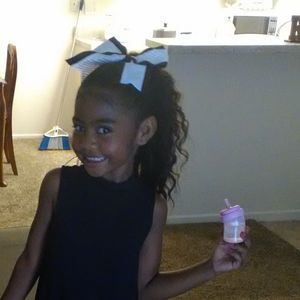 Meet your Posher, Gloria